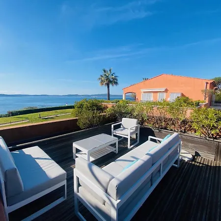 De La Mer Apartment
