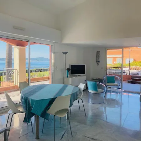 Apartment De La Mer *